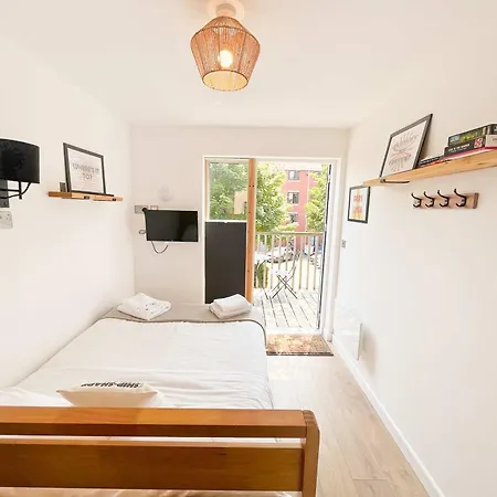 Carmen Ecopod Treehouse In The Centre Casa vacanze Bristol