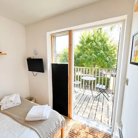 Casa vacanze Carmen Ecopod Treehouse In The Centre Bristol