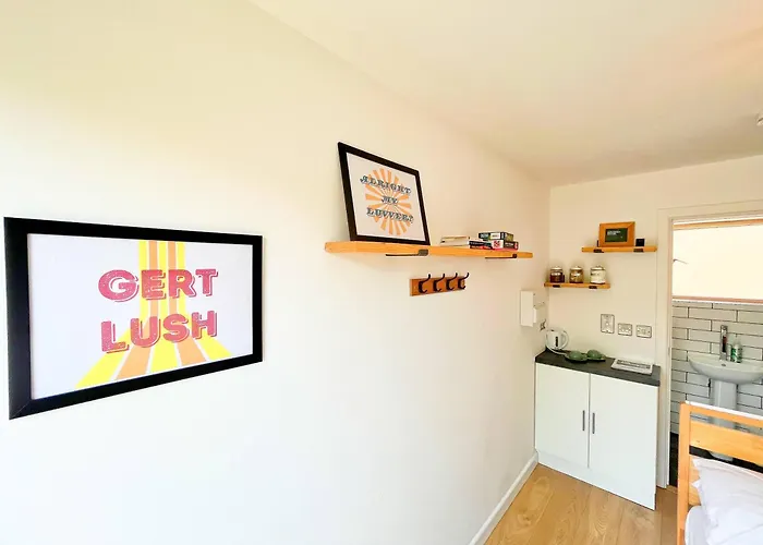 Carmen Ecopod Treehouse In The Centre *