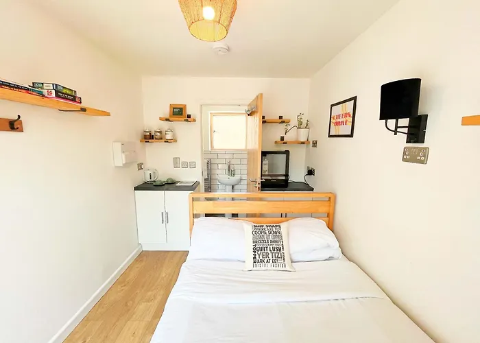 Carmen Ecopod Treehouse In The Centre